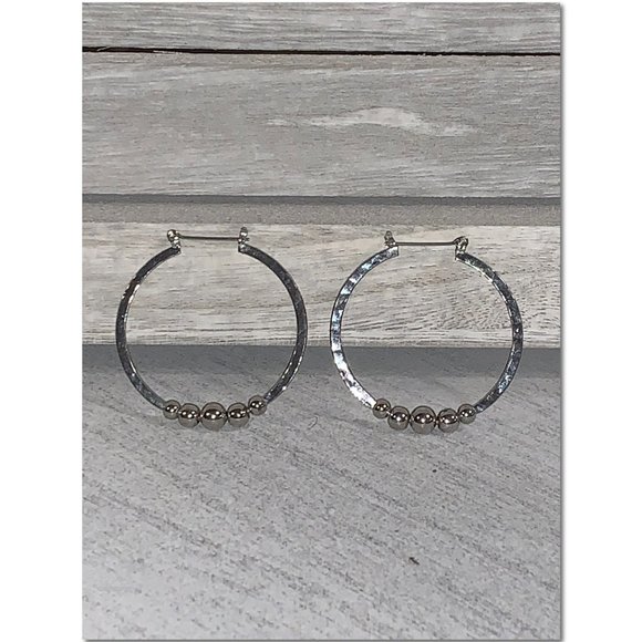 Hammered Silver Hoop Earrings Hinged Back EUC - Picture 3 of 3